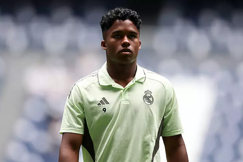 صبر إندريك ينفد.. ريال مدريد يفتح الباب أمام الإعارة